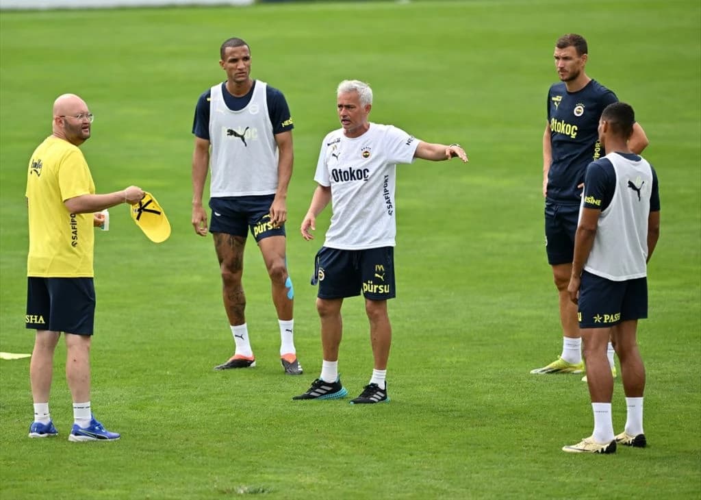 Džeko od ove sezone pod Mourinhovom komandom