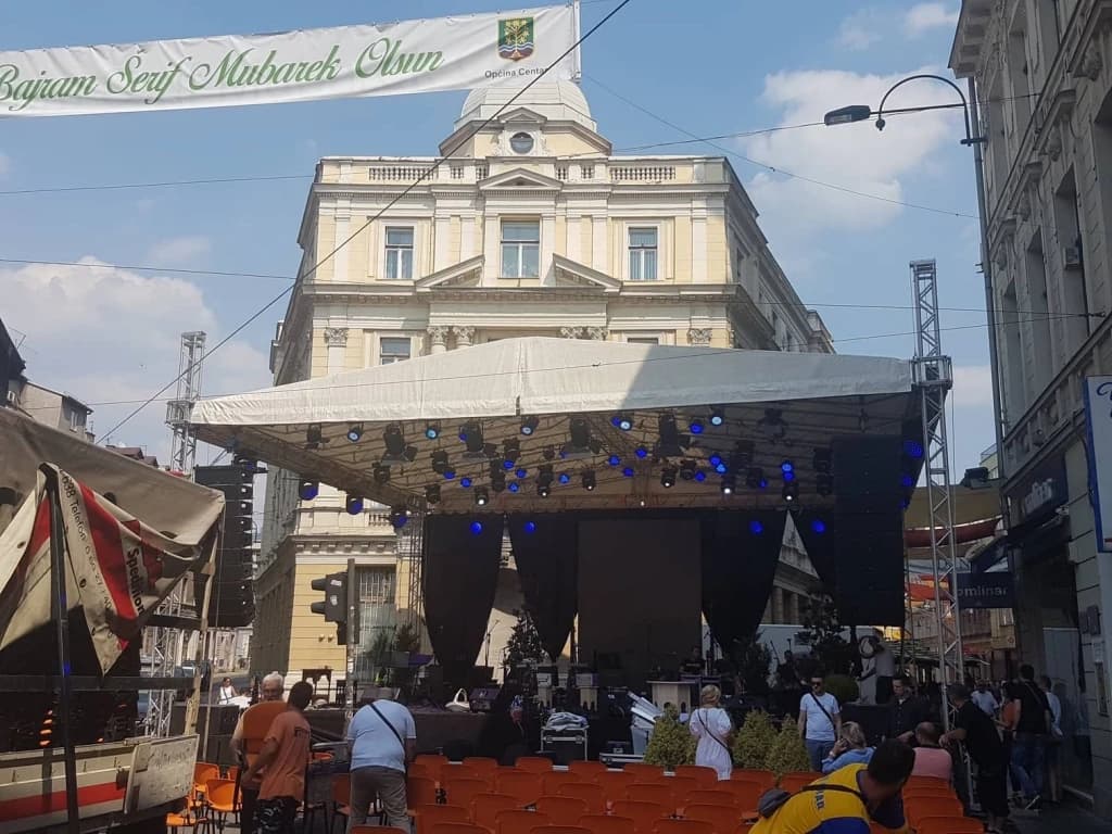 Program počinje u 20.30 sati