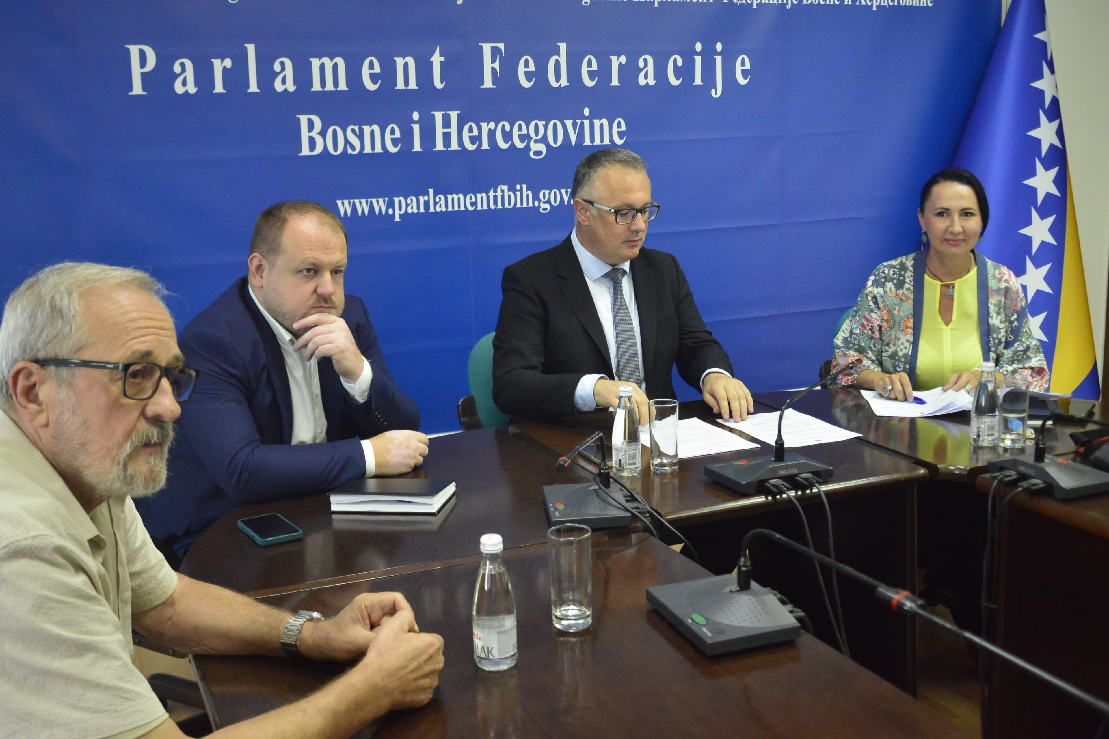 Komisija za informiranje Parlamenta FBiH
