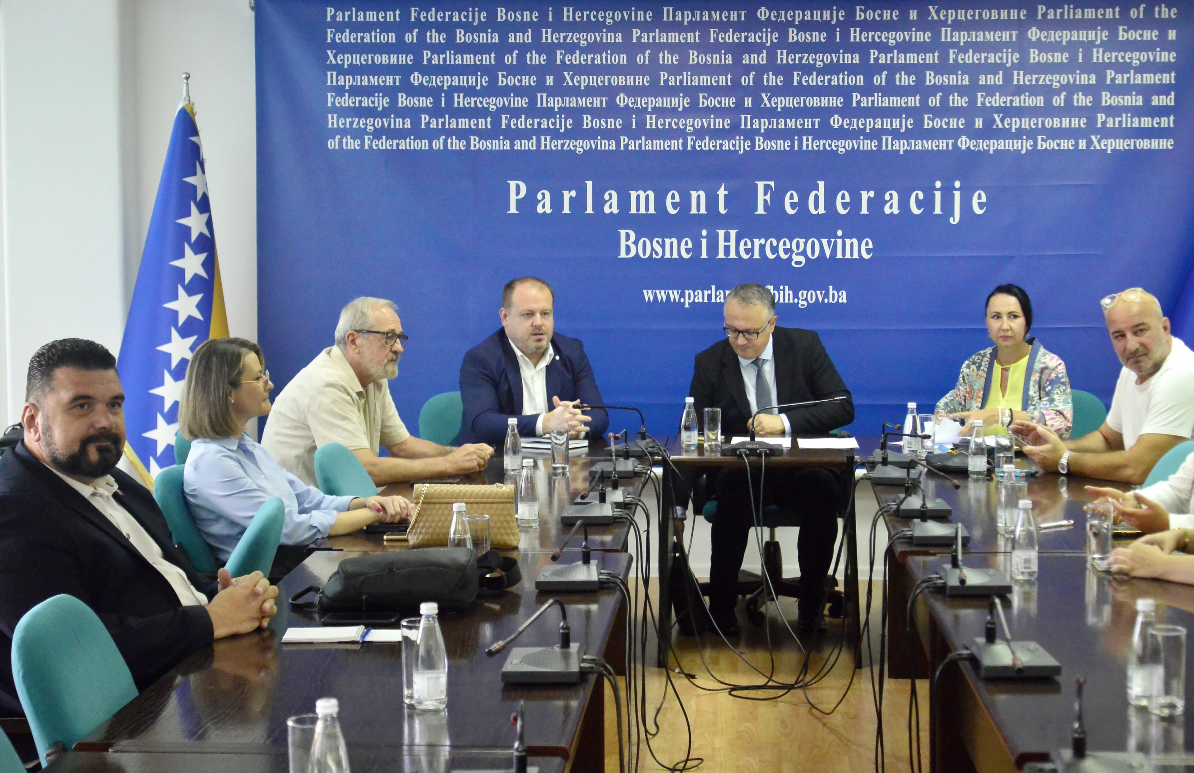 Komisija zasjedala jutros