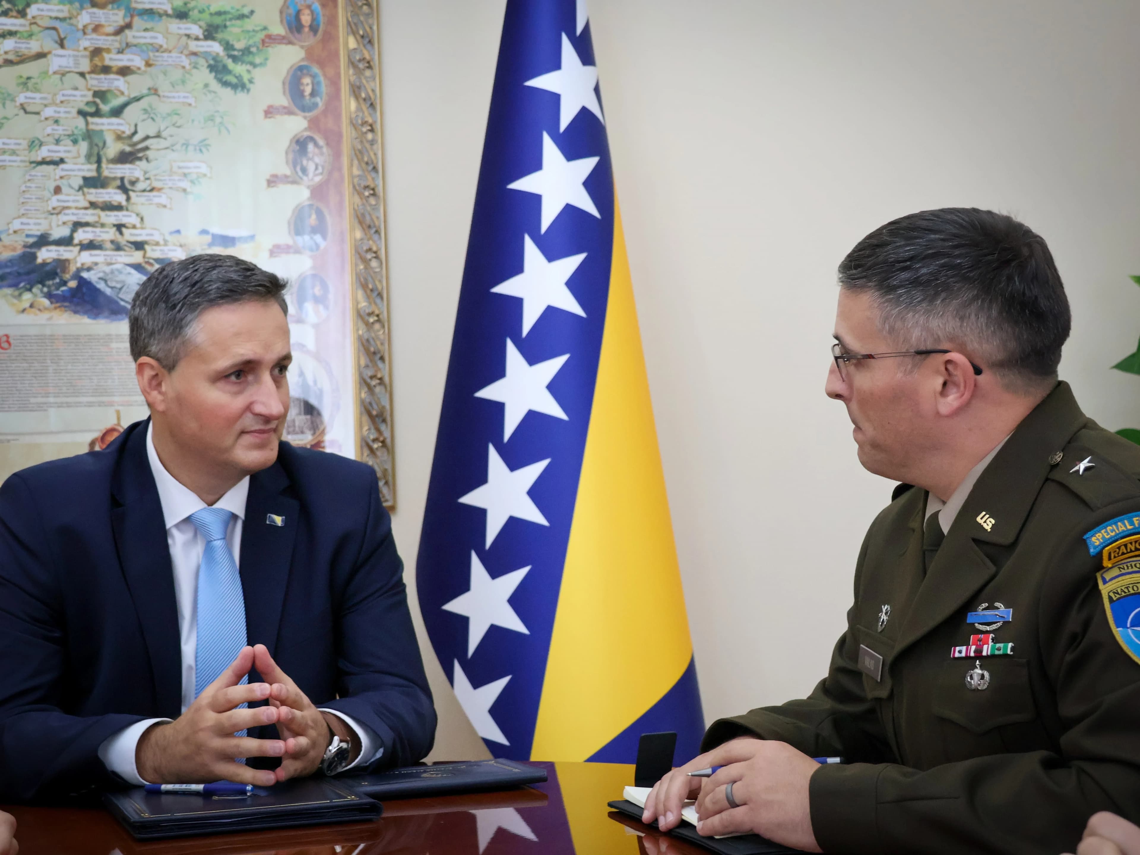 Denis Bećirović i Matthew A. Valas