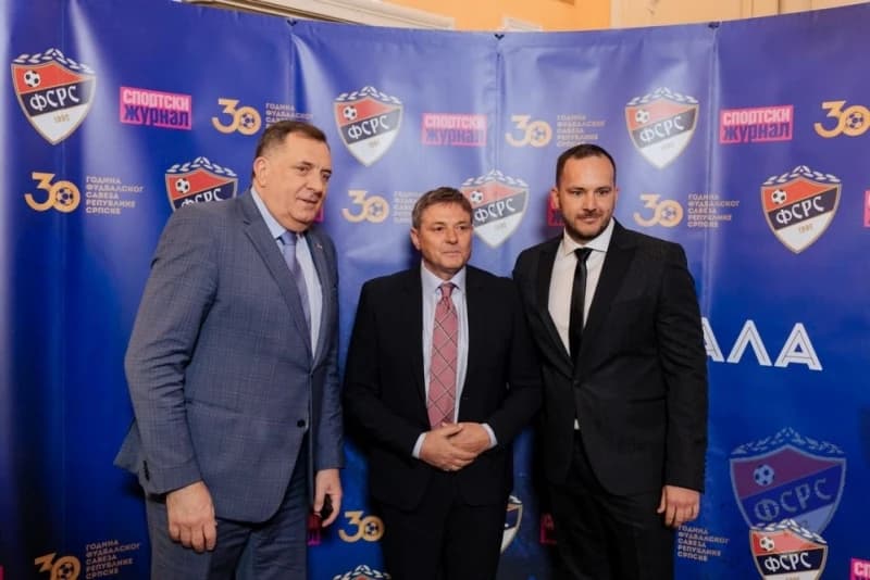 Tanjga tvrdi da se Piksi okružio ljudima koji hrane njegov prenaglašen ego