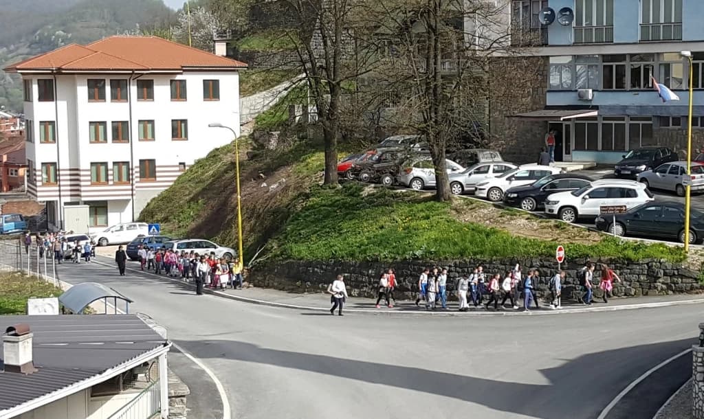 Poziv na probosansko jedinstvo: "Krenimo u demokratsku borbu za vraćanje dostojanstva Srebrenici"