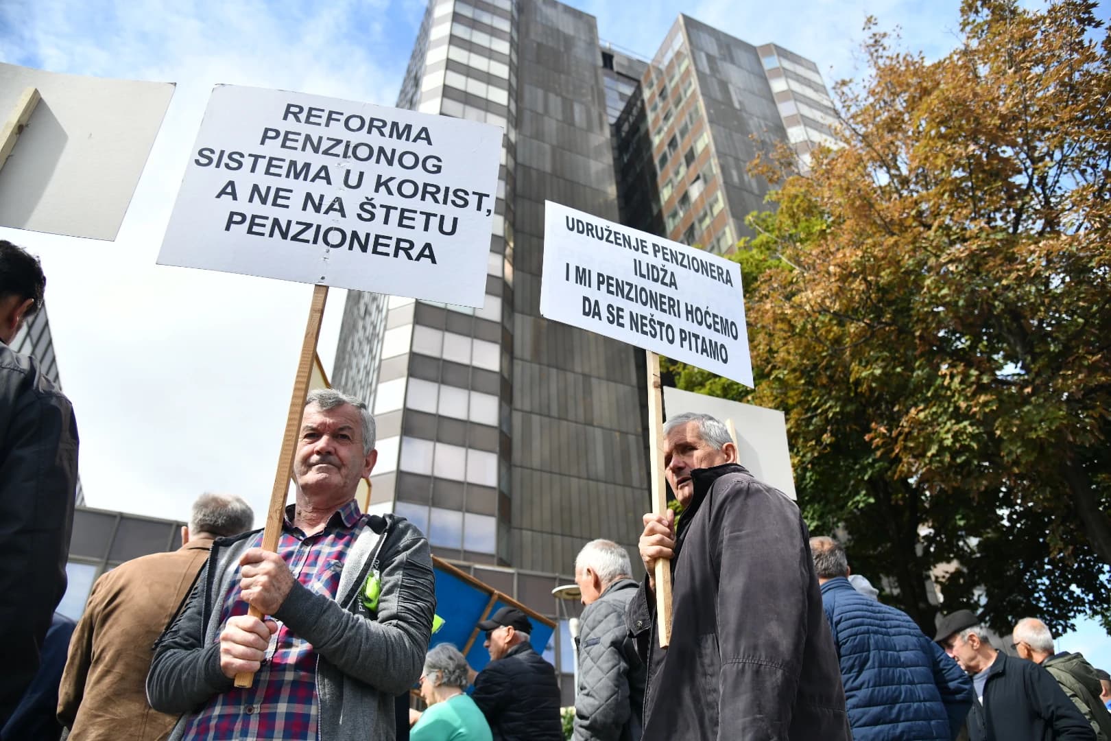 Sa današnjih protesta penzionera u Sarajevu
