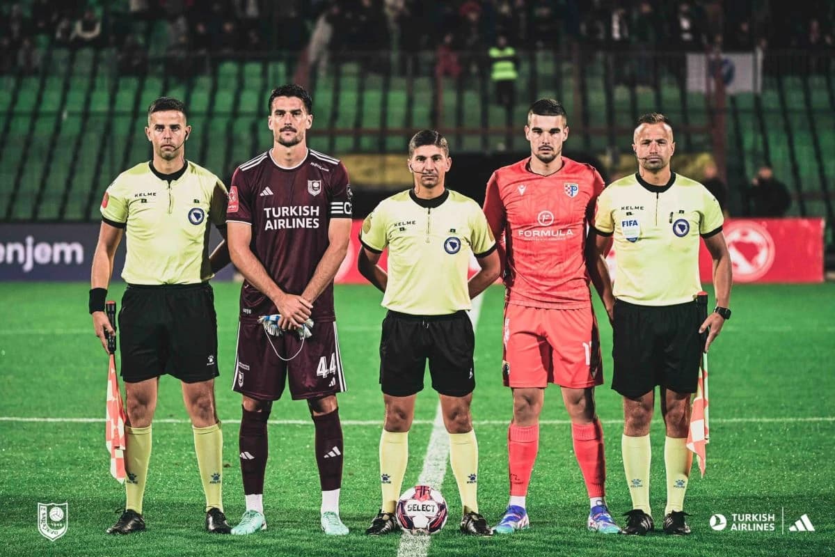 Marić (u sredini) oštetio Sarajevo protiv Posušja, a nije kažnjen