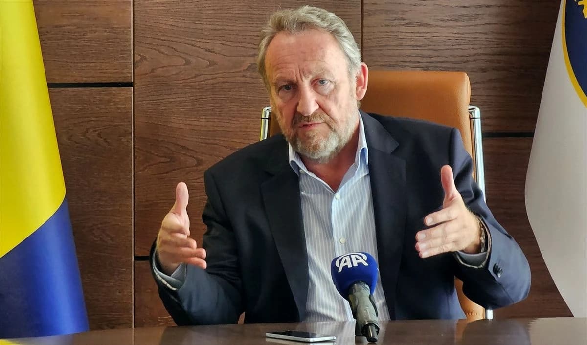 Bakir Izetbegović