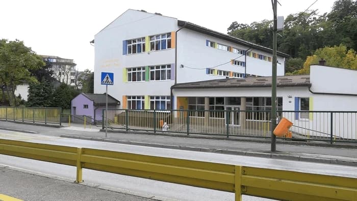 OŠ "Huso Hodžić"