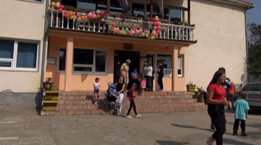 OŠ "Musa Ćazim Ćatić" u Zelinji Donjoj 