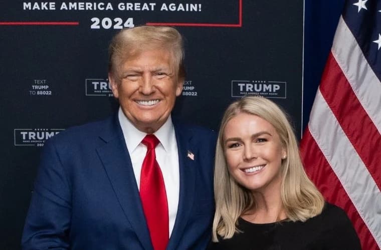 Donald Trump i Karoline Leavitt