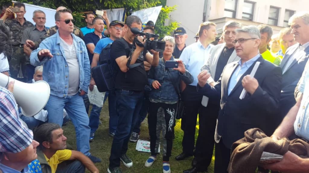 Salko Bukvarević i borci 