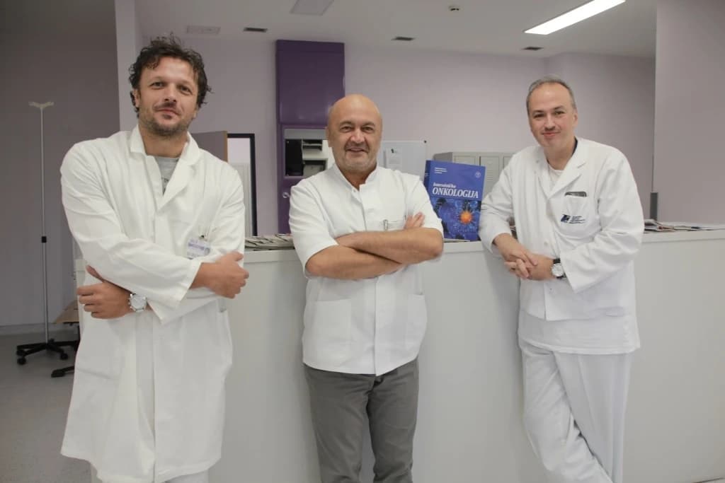 Večeras promocija knjige "Internistička onkologija" 