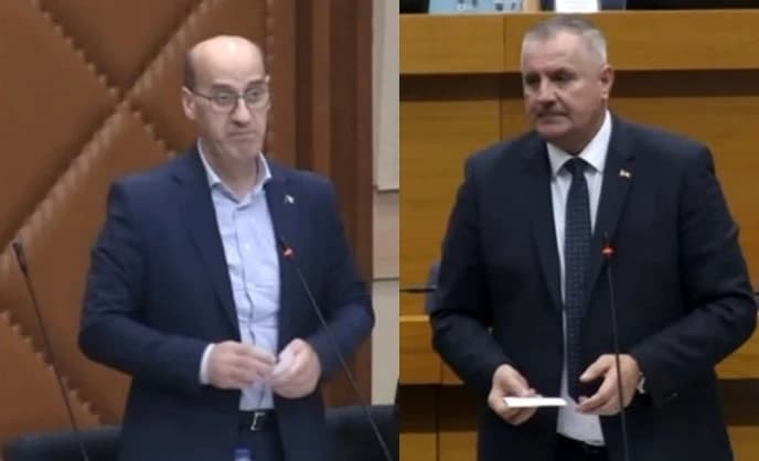 Ramiz Salkić i Radovan Višković na posebnoj sjednici NSRS-a