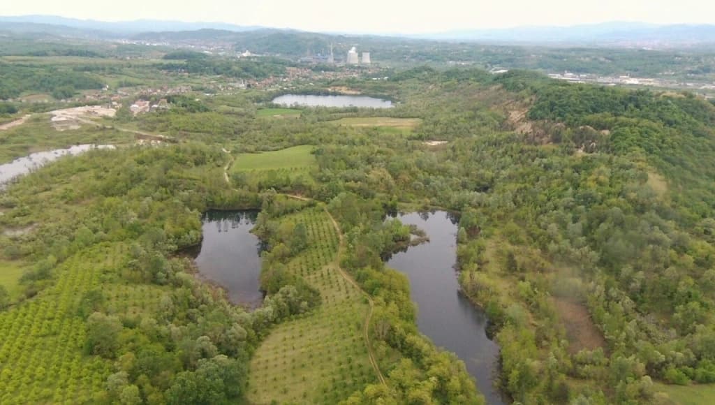 Lokacija nekadašnjeg površinskog kopa u naselju Šićki Brod