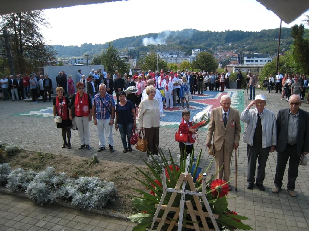 Obilježen 2. oktobar Dan oslobođenja Tuzle