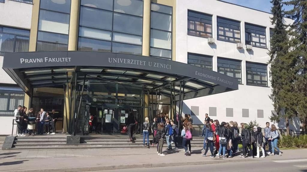 Univerzitet u Zenici