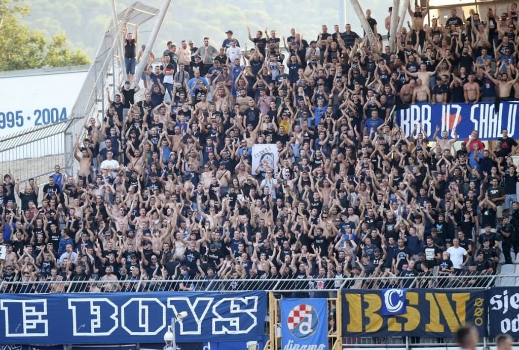 Navijači Dinama Bad Blue Boys