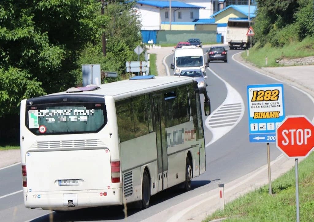 Policija za tri dana iz saobraćaja isključila čak 19 neispravnih autobusa