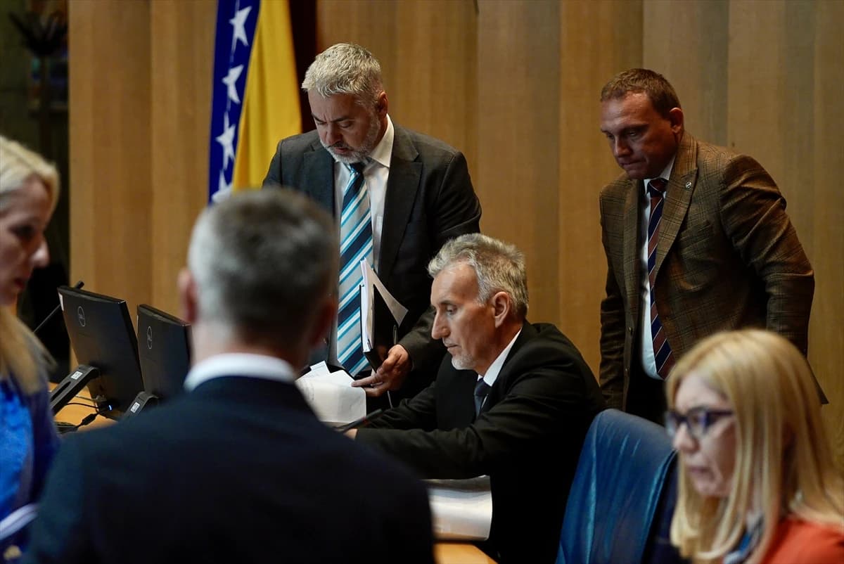 Hoće li pasti Špirić? O sudbini ministara odlučuje kvorum