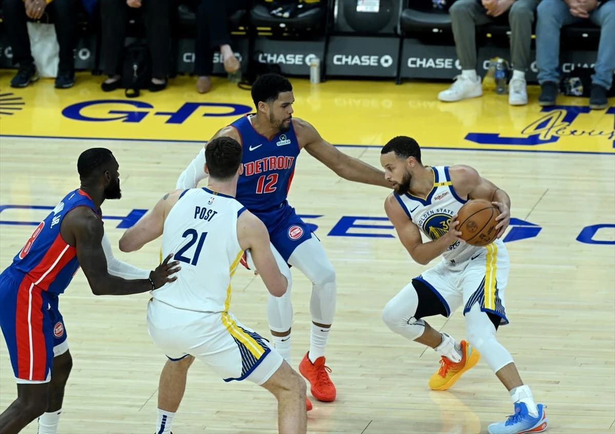 Curry ubacio 14 od 22 poena u posljednjoj četvrtini