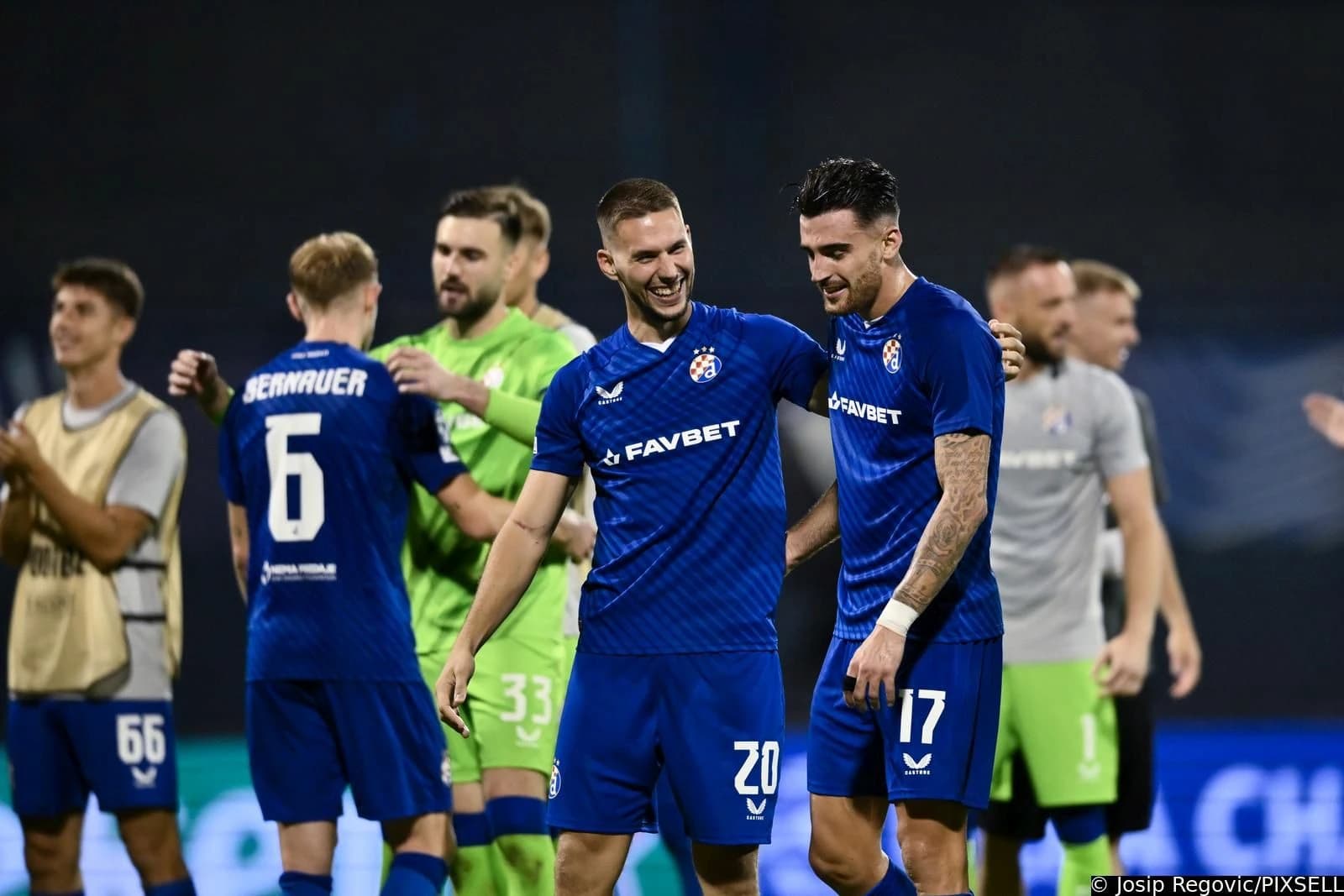 Kulenović (desno) neće igrati za BiH