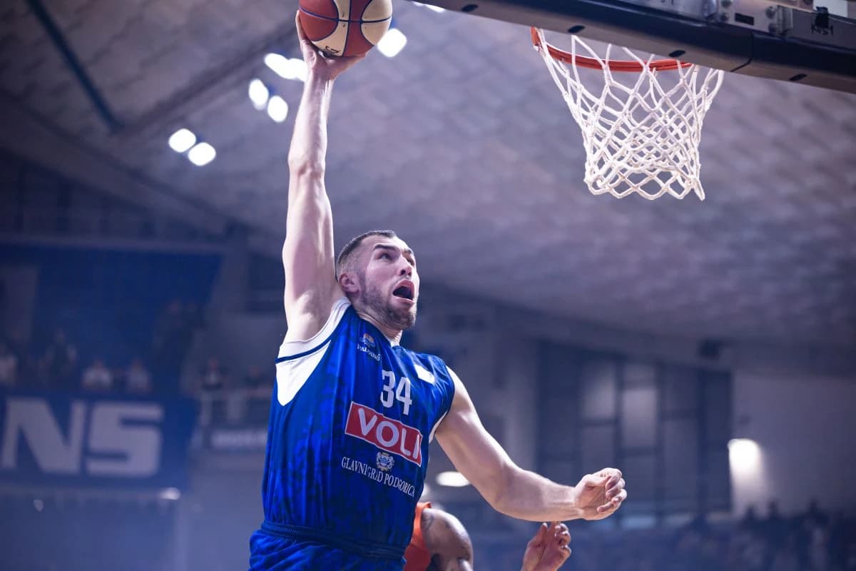 Kenan Kamenjaš