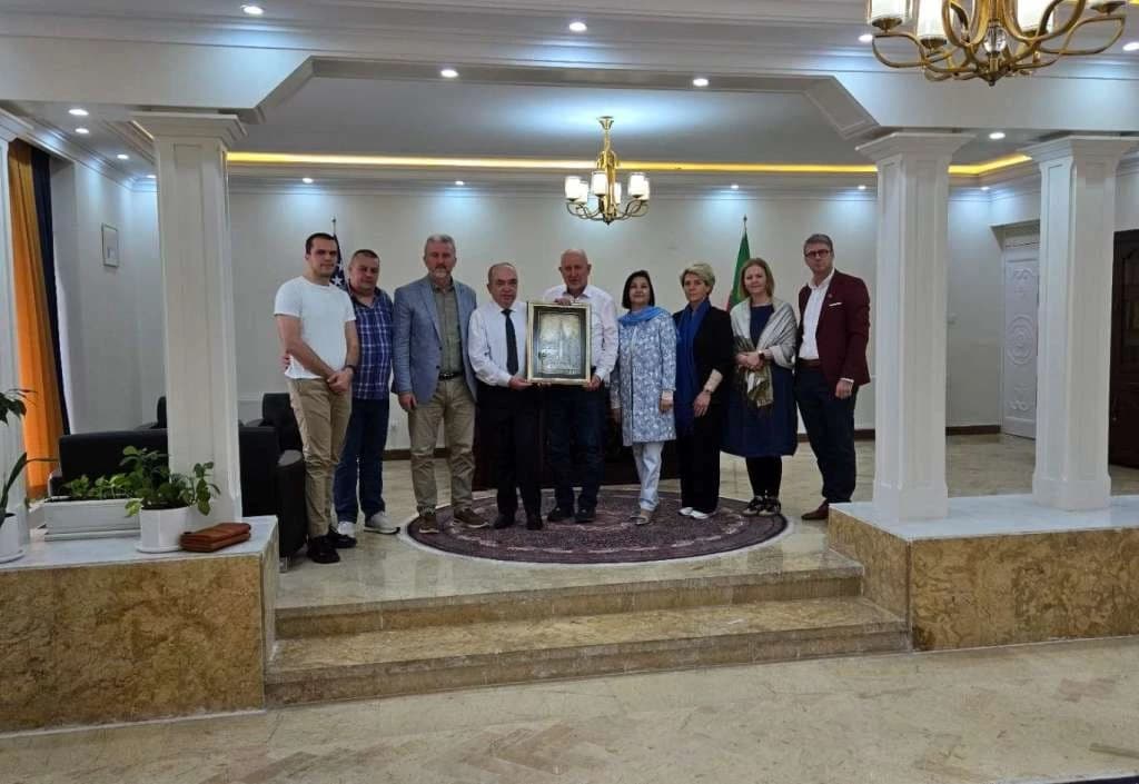 Ambasador BiH u Iranu kaže da je prepušten sam sebi