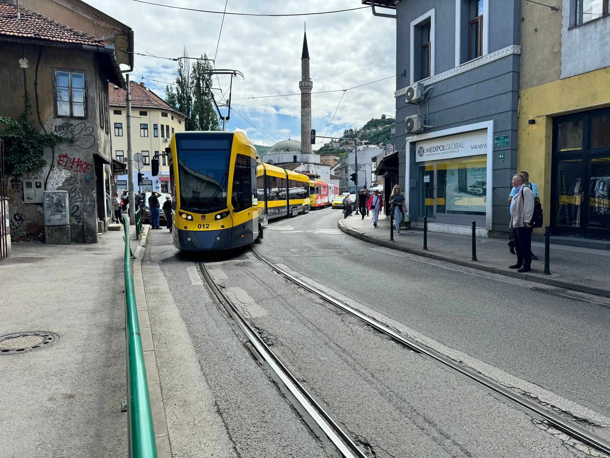 Vozač tramvaja pozvao je policiju/Ilustracija