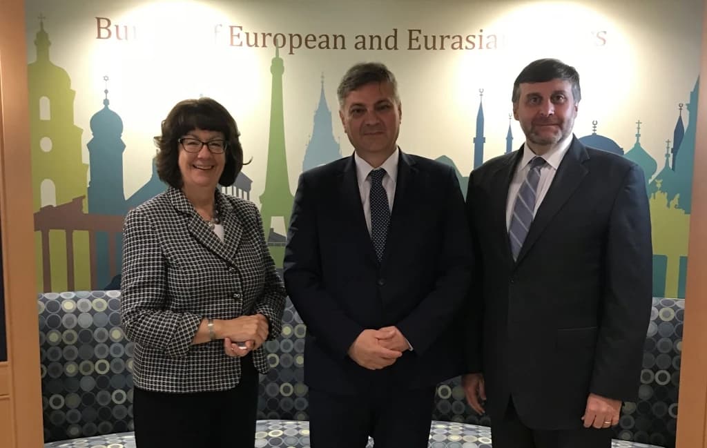Maureen Cormack, Denis Zvizdić, Matthew Palmer