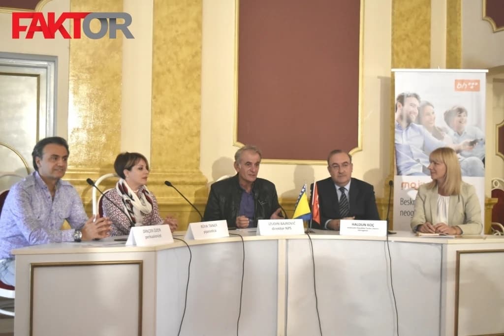 Detalj s pres-konferencije u narodnom pozorištu Sarajevo