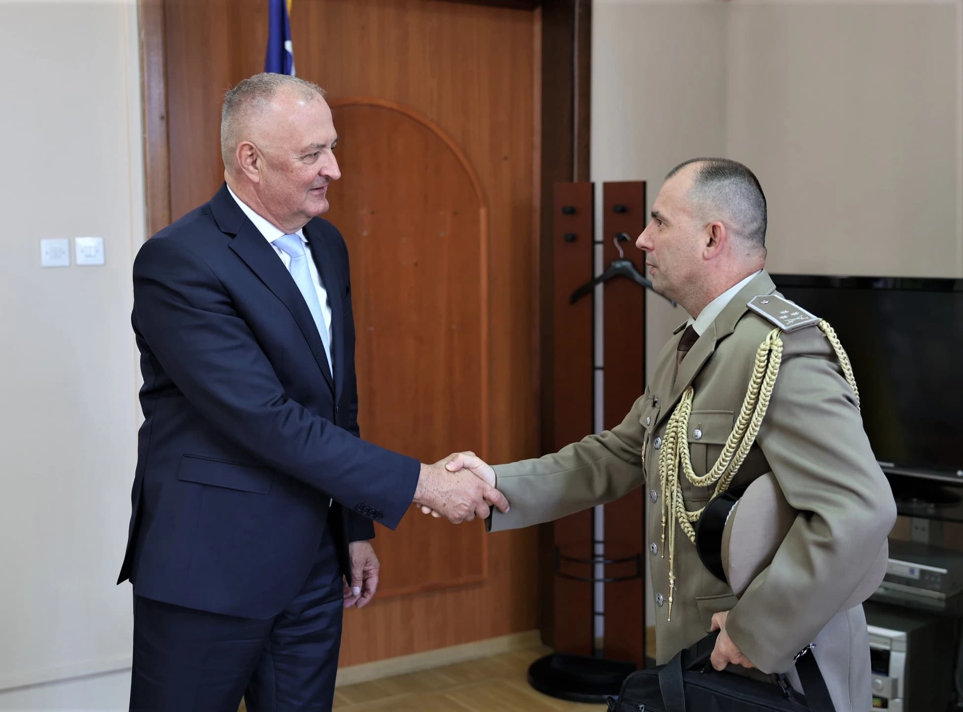 Helez sa brigadirom Čavićem