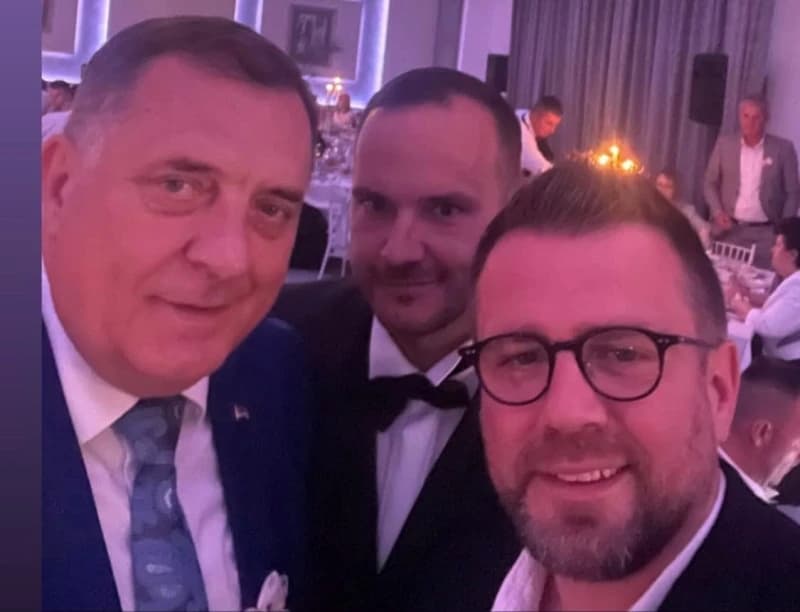 Misimović sa Vicom Zeljkovićem i Miloradom Dodikom