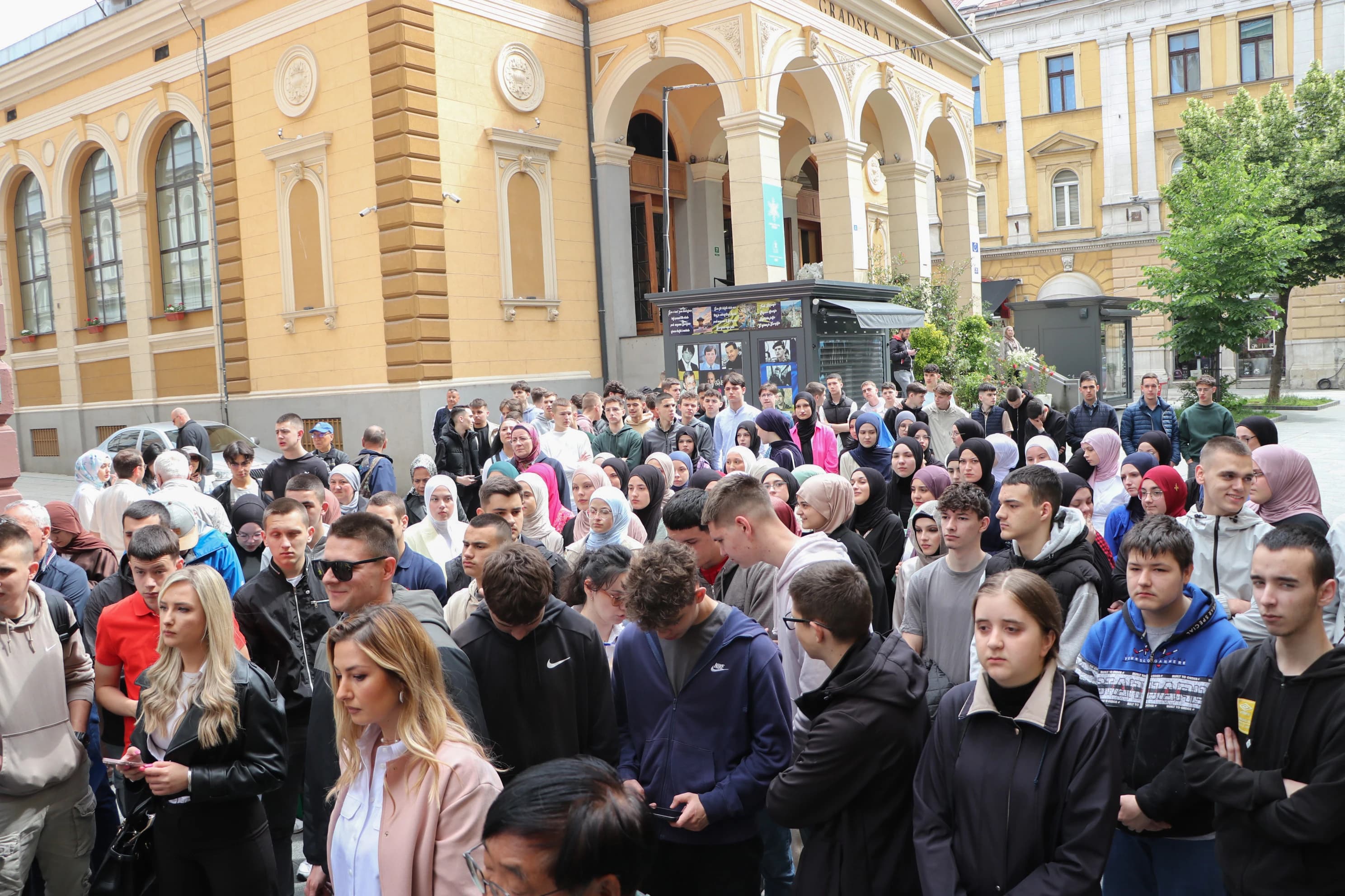Opomena da se zlo nikome i nikada više ne ponovi