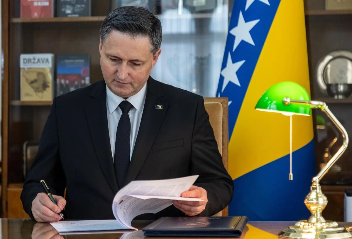 Denis Bećirović