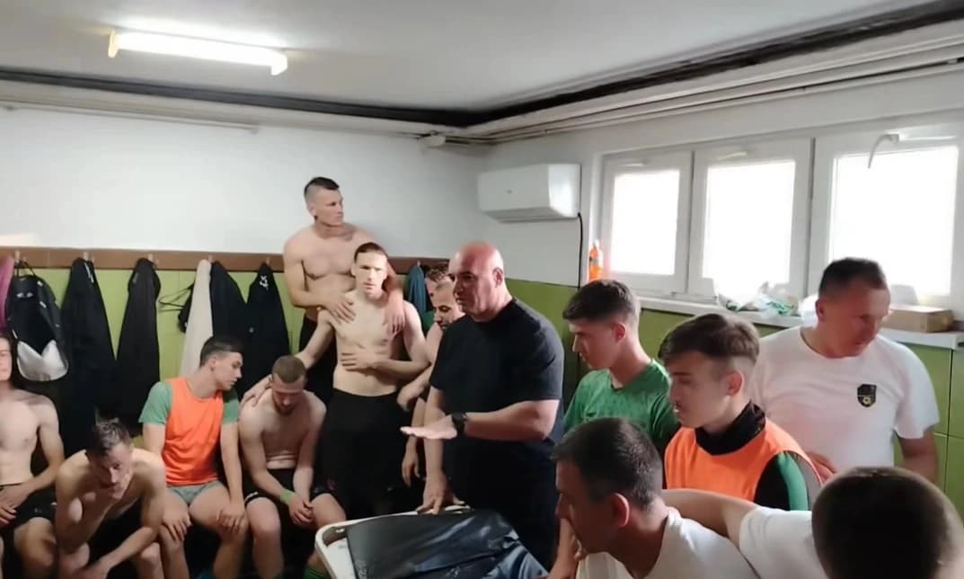 Bošnjaković se obraća igračima