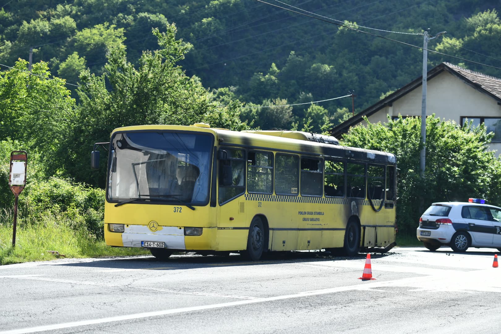 Zapaljen autobus, GRAS, Blažuj