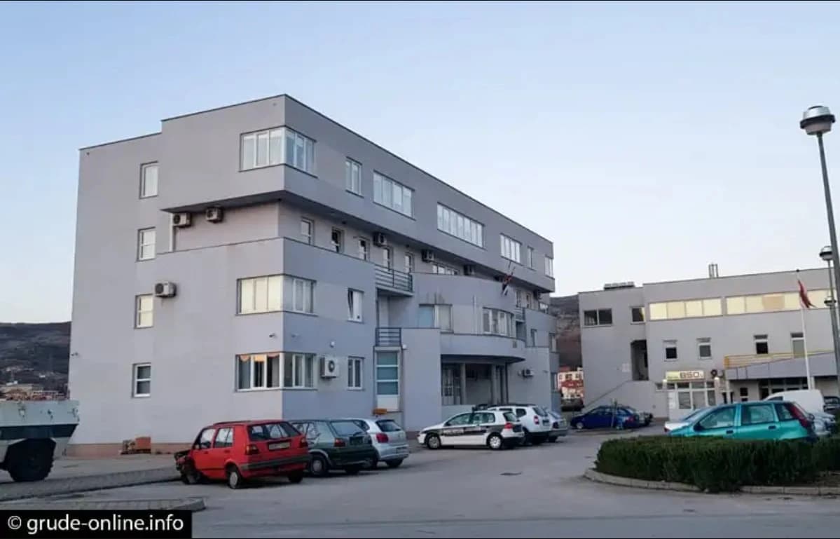 Zgrada PU grude