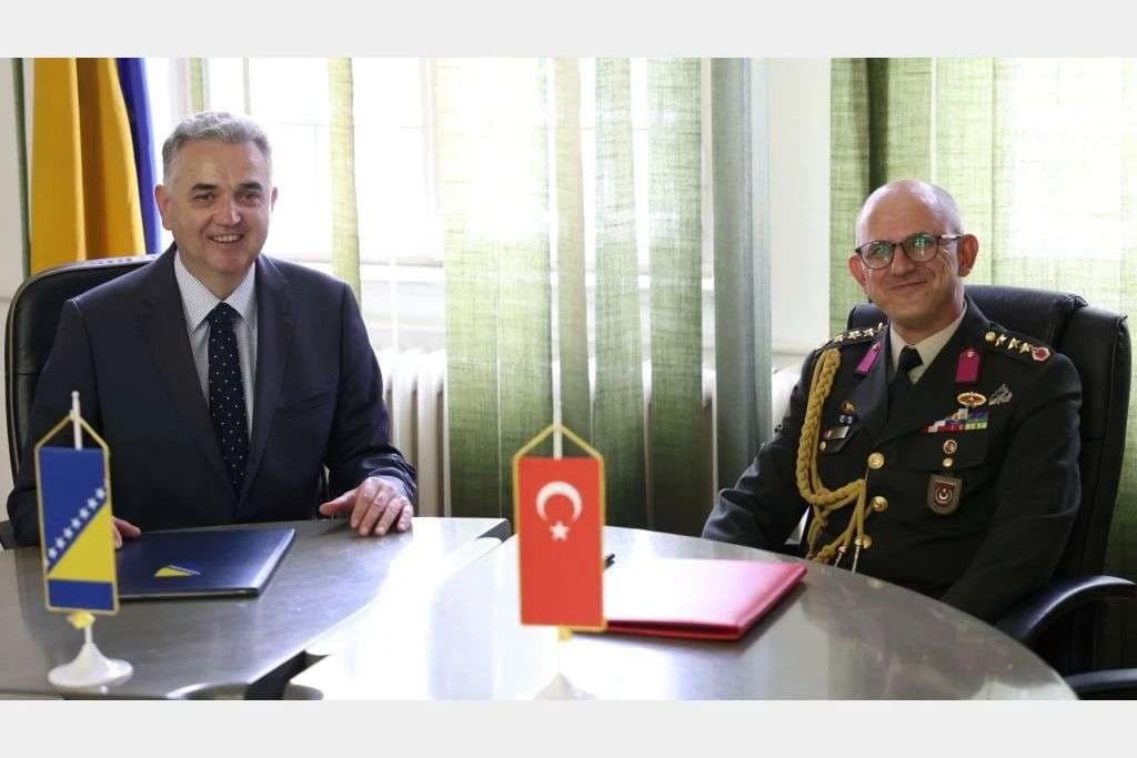 Ozvaničena vojna saradnja BiH i Turske
