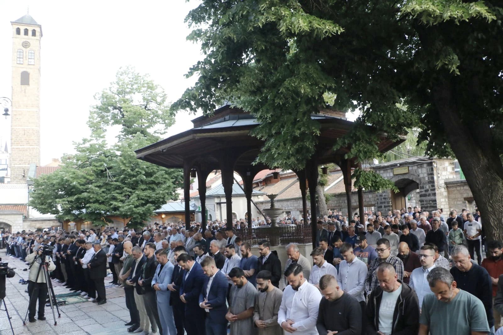 Bajram-namaz u Begovoj džaamiji