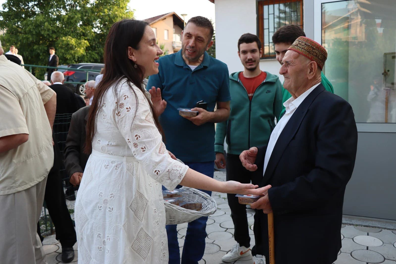 Načelnica Novog Sarajeva građanima dijelila baklavu