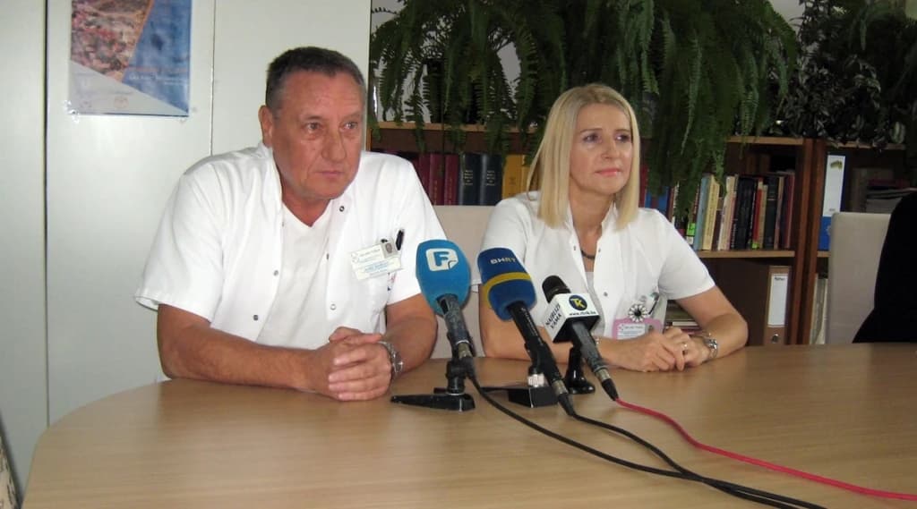 Klinika za enesteziologiju UKC-a Tuzla: Načelnik Imamović i dr. Smajić