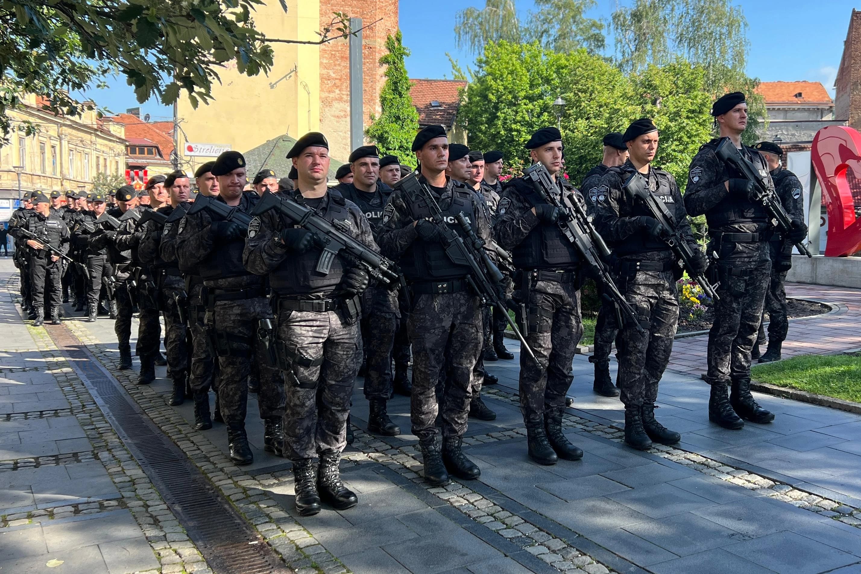 Pripadnici Uprave policije MUP-a TK