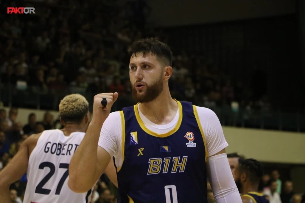 Nurkić će zadužiti dres Utah Jazza
