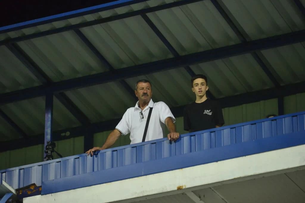 Đurbuzović prati jednu od utakmica kluba sa Grbavice