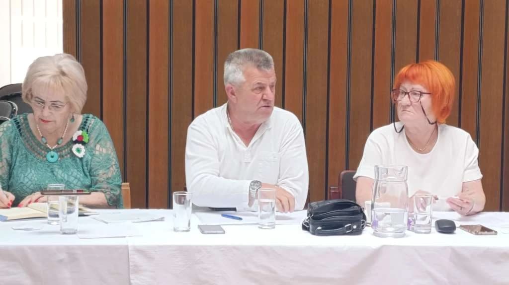 Penzioneri traže vanredno povećanje penzija