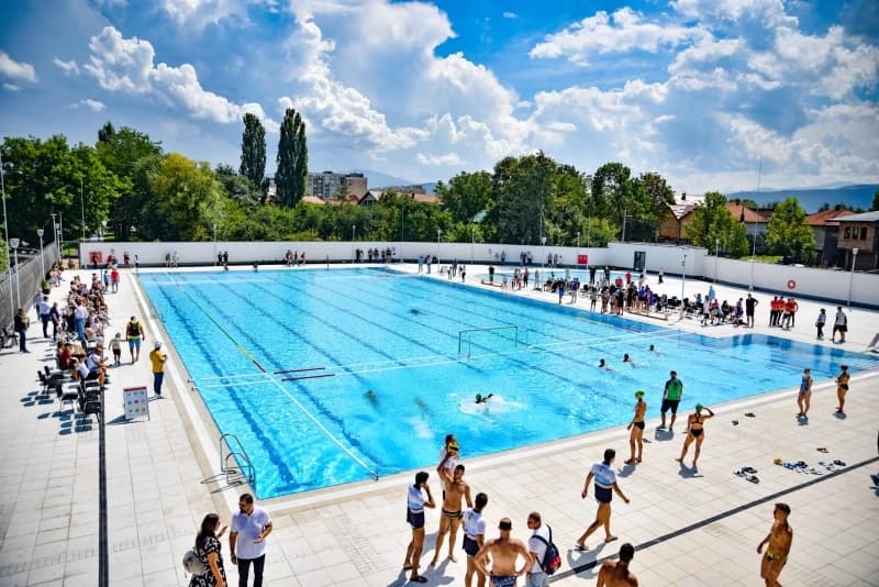 Pored dnevnog u ponudi je i noćno kupanje