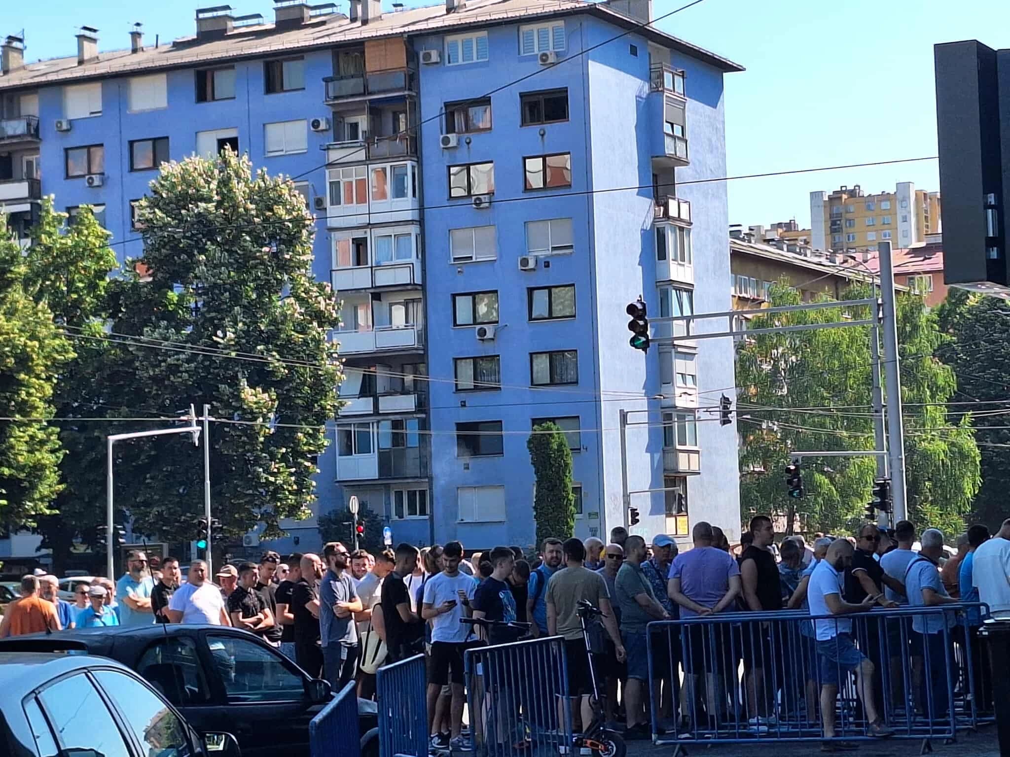Redovi na Grbavici