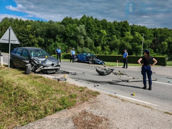 U nesreći su učestvovala dva putnička vozila