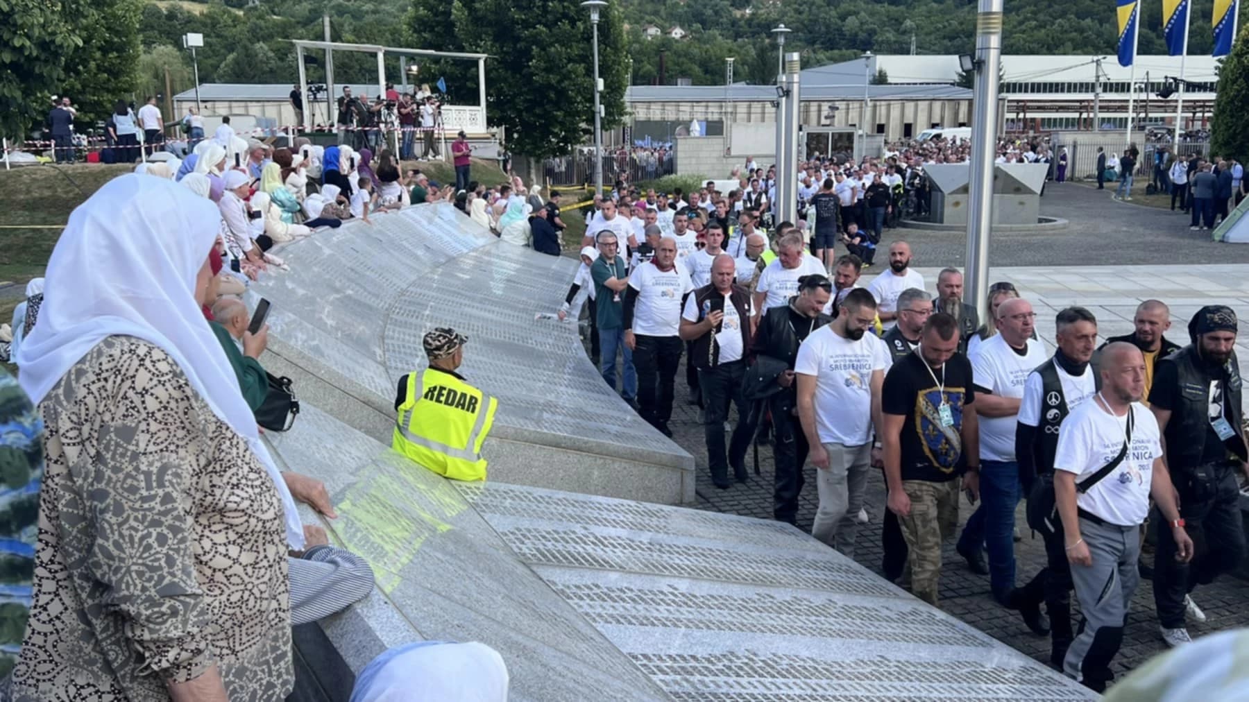Bivši njemački predsjednik Joachim Gauck u Srebrenici: Nikada više genocid, a ni okretanje glave!