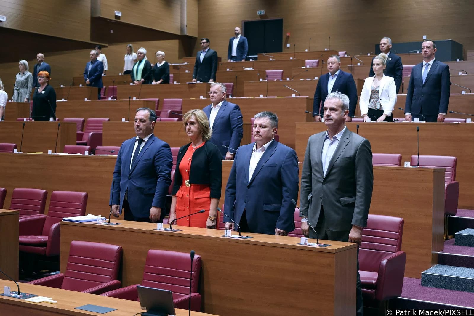 Hrvatski sabor odao počast žrtvama genocida u Srebrenici