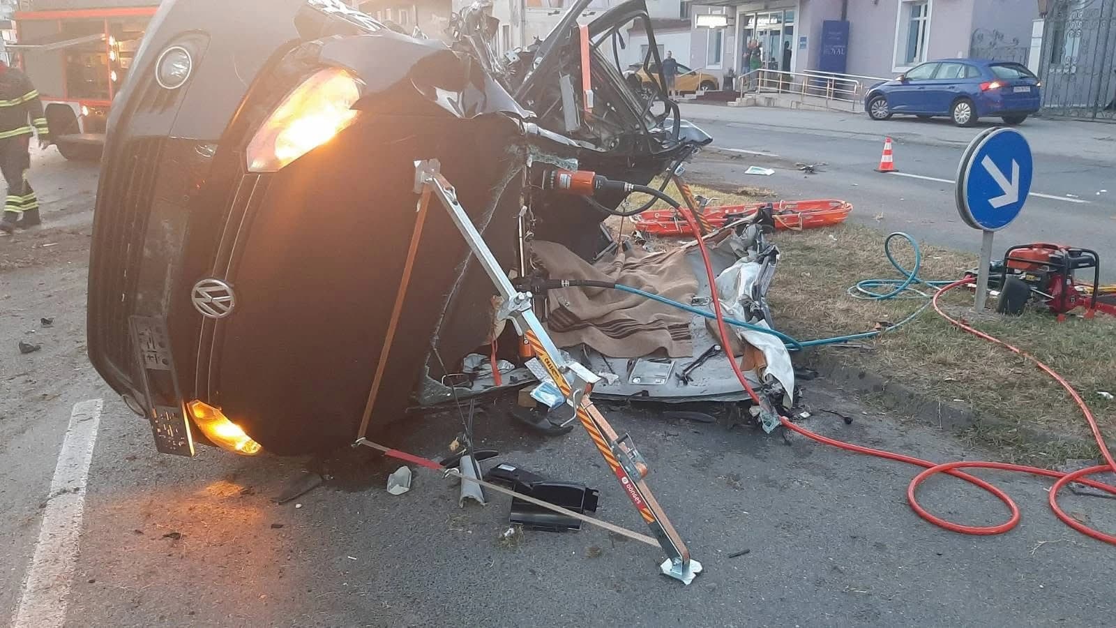 Oglasili se vatrogasci koji su među prvima jutros stigli na mjesto teškog udesa u Tuzli